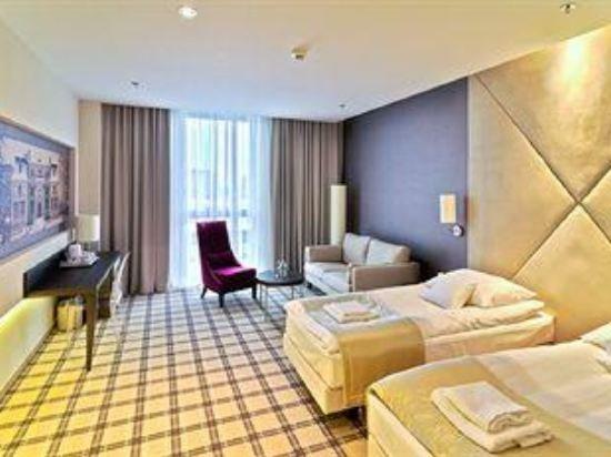 Hotel Rzeszow Готель