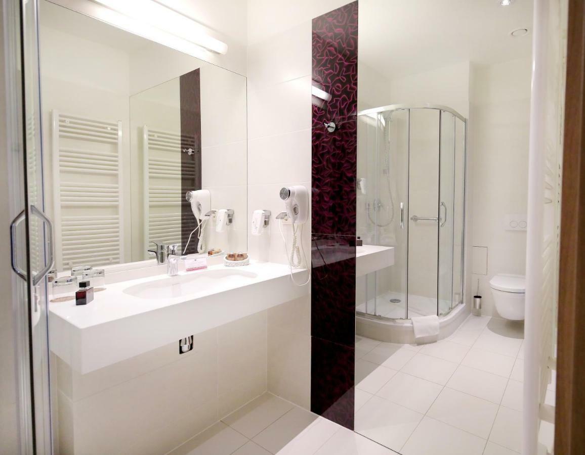 Hotel Rzeszow Готель