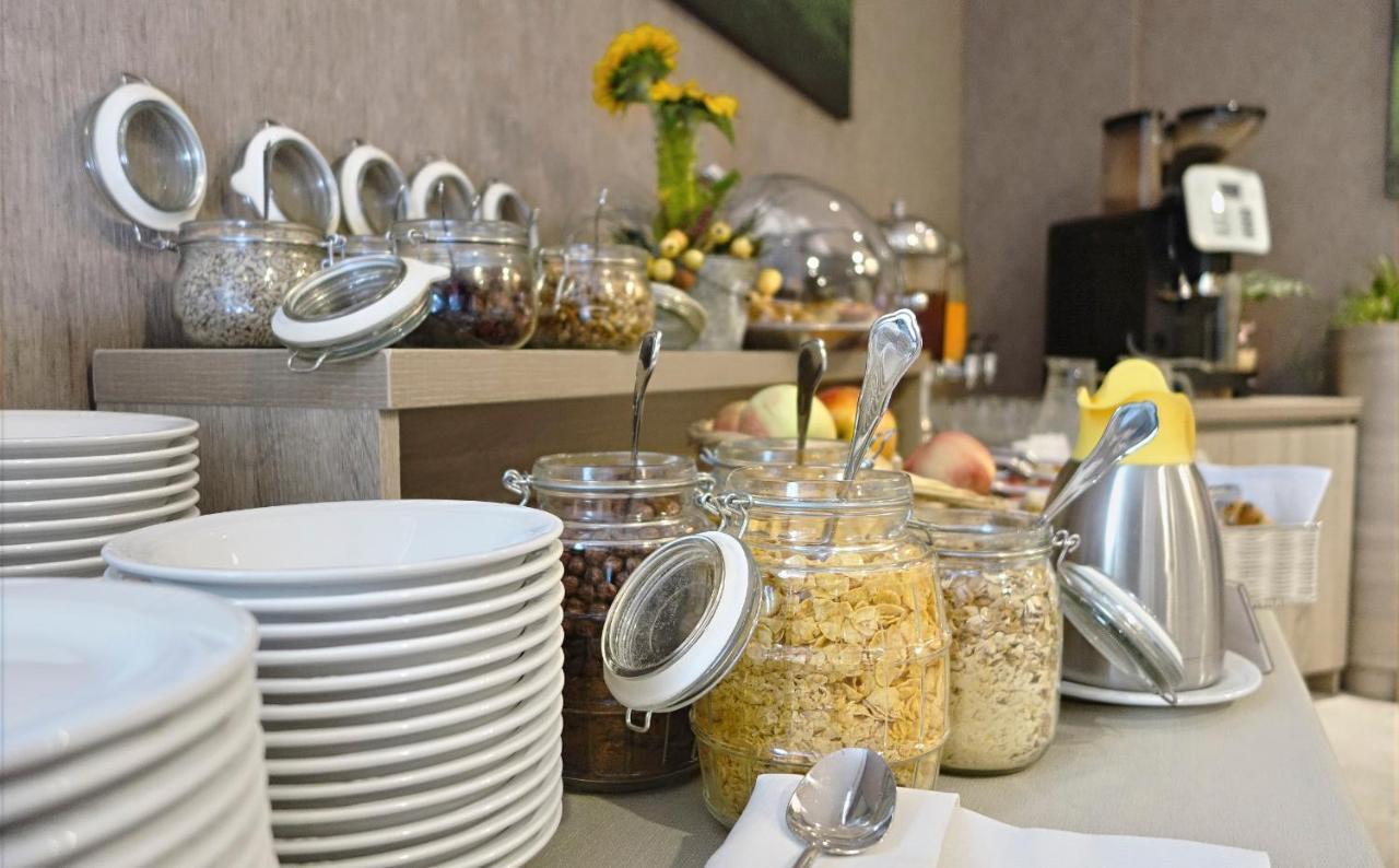 Hotel Rzeszow Готель